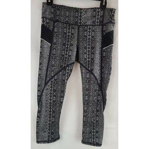 Athleta Women's (S) Prisma Stride Capri, Black and Granite Grey Style# 983394